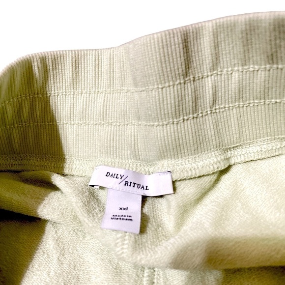 NEW DAILY RITUAL Joggers with Pockets & Drawstring Waist Parachute XXL Green NWT - Picture 8 of 13
